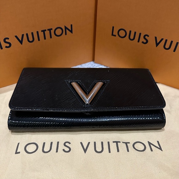 SOLD‼️Louis Vuitton Twist Wallet - Picture 3 of 3